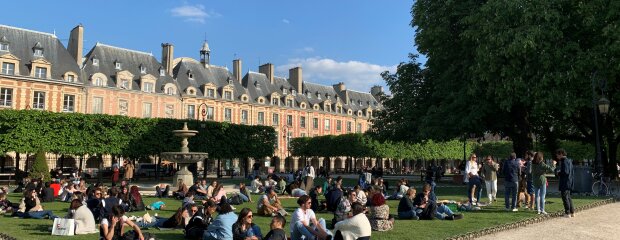 Place des Vosges in Paris Place des Vosges in Paris