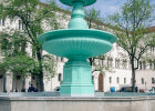 Der Schalenbrunnen am Geschwister-Scholl-Platz nach der Restaurierung