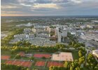 Ansicht des Olympischen Dorfes, München, aufgenommen vom Olympischen Turm. 2024.