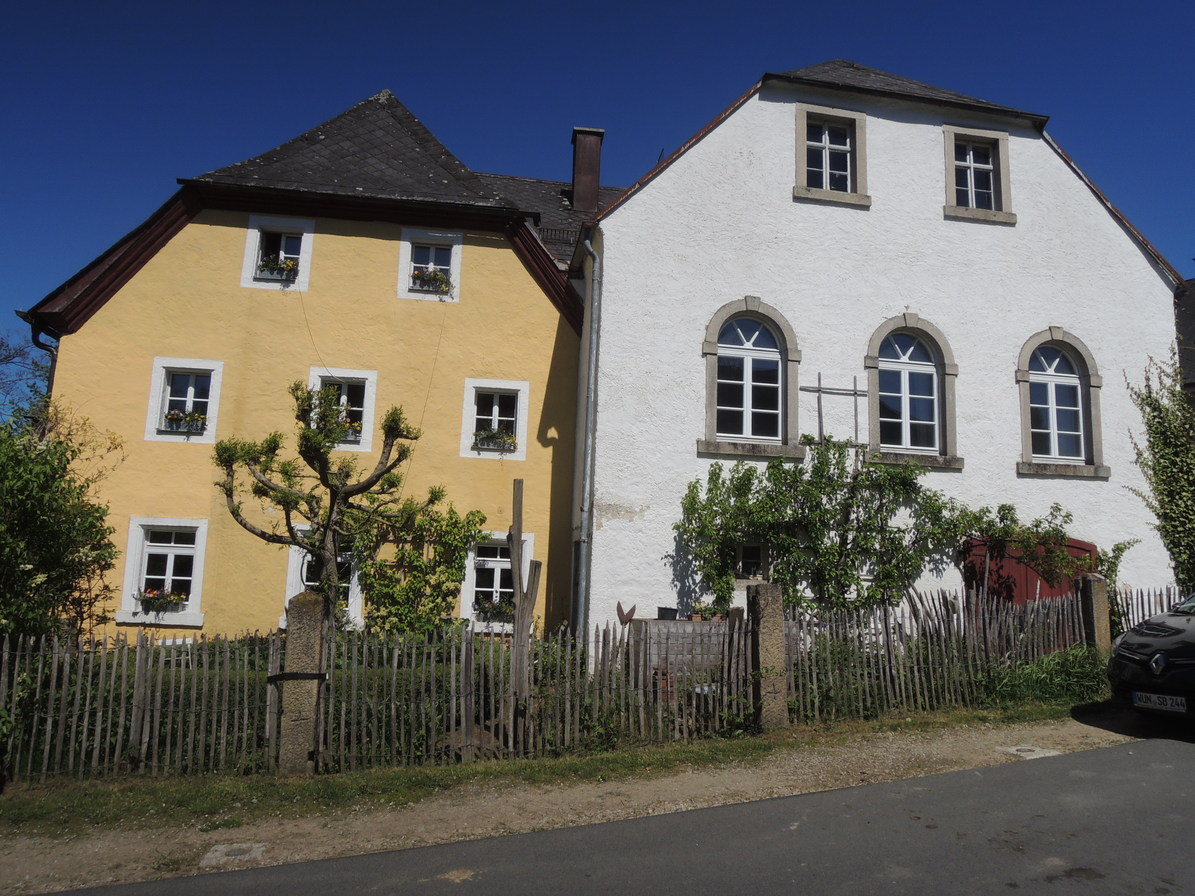 https://www.blfd.bayern.de/mam/blfd/veranstaltungen/bauarchiv_tagung_mai_2025_bauliche_innovationen_zwischen_1800_und_1970_foto.jpg